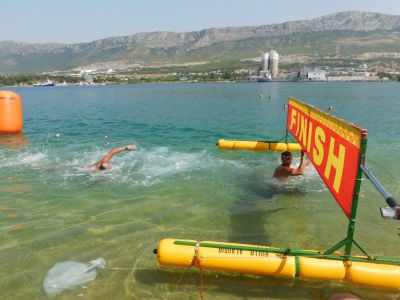 13691056 10206349582688941 216161677560550472 O