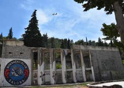 Staro izgoreno kino Dalmacijacementa