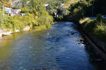 Prvi most u Majdanu-Polazna točka za improvizirana plovila(kamionski buveli)
