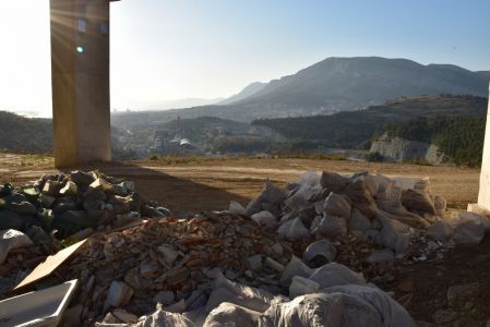 ODLAGALIŠTE OTPADA ISPOD BRZE CESTE (5)