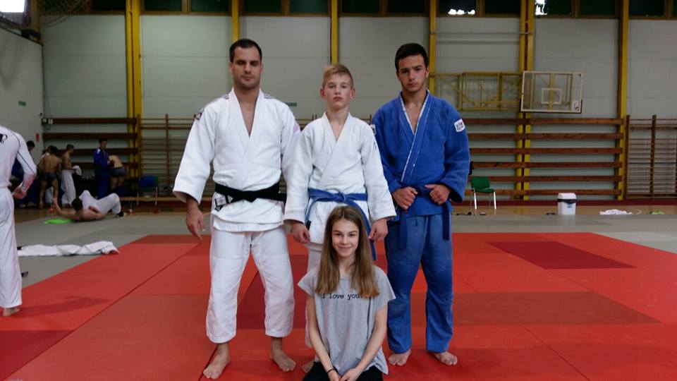 13406860_1709477132635501_1693778715238417210_n