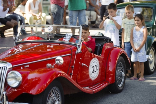 0471e9b8bf298d02a91f63161b8d8e5a_L