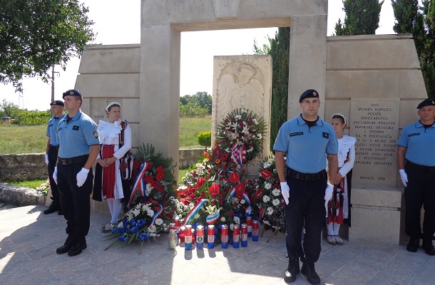 Hrvace-Obiljezena-24.-godisnjica-pogibije-hrvatskih-redarstvenika-Sjecam-se-pogibije-svog-brata-kao-da-je-to-bilo-jucer