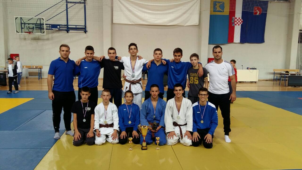 14713071_1759044347678779_4194202482874710829_o