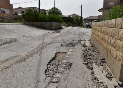 Dioklecijanova ulica u naselju Priko Vode: “Rupa do rupe u našoj ulici”