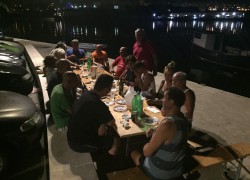 Proslava pobjede na vranjičkoj rivi