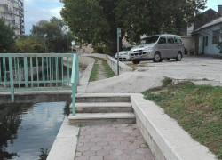 PAZI !!! Opasan prilaz na šetnici uz Jadro