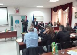 HDZ ZAUZEO GRADSKU VIJEĆNICU | Gradsko vijeće kasnilo 10 minuta