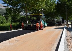 NAPOKON | Započelo asfaltiranje Ulice Stjepana Radića