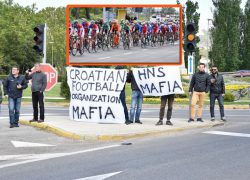 “HNS MAFIA”: Gradski mladići poslali poruku natjecateljima Tour of Croatia u Solinu