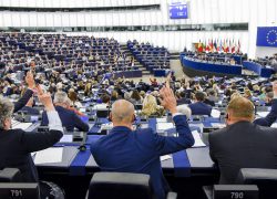 EU PARLAMENT – RAJ ZA SVAKOG BIROKRATA