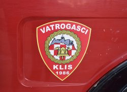 Gorilo u Klisu | Uslijed spaljivanja otpada izbio požar