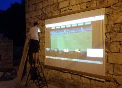 I MRAVINCE SPREMNE ZA POLUFINALE