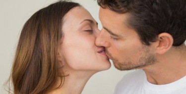 7 najboljih vrsta poljubaca koje obožavaju svi parovi
