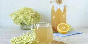 Domaći sirup od bazge: Bakin recept za sok s okusom proljeća