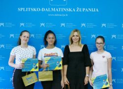 Učenice OŠ kraljice Jelene dobitnice nagrade Edukacijskog projekta EDIT SDŽ
