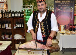 Jurin pršut, Kasaćeva feta