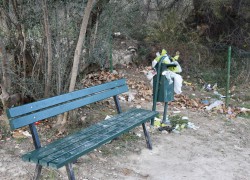 TKO JE ZADUŽEN ZA ČIŠĆENJE OTPADA U PARKU ZA PSE: Pitaju se zabrinuti građani