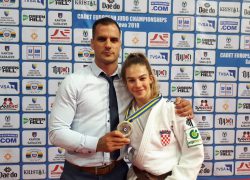 Svečani doček viceprvakinje Europe Ane Viktorije Puljiz i njenog trenera Dragana Crnova