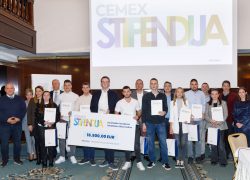 Cemex dodijelio stipendije učenicima i studentima iz Kaštela, Solina i Klisa u ukupnom iznosu od 16.500 eura
