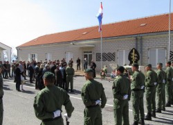 Dobrovoljno darivanje krvi u zgradi Interventne policije u Mravincima