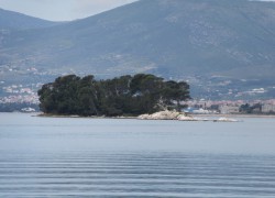 SFRJ im oduzela ‘Otok ljubavi’, a Hrvatska im ga ne želi vratiti jer im – nedostaje jedan papir