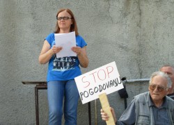 Prosvjed pedesetak susjeda zbog postavljanja bazne stanice Tele2 mobilnog operatora