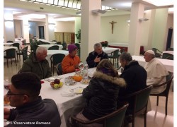 Na svoj rođendan papa Franjo doručkovao s beskućnicima