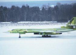 Rusija podiže u nebo novu verziju svog najmoćnijeg strateškog bombardera Tu-160M2