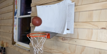 Inženjer košarkaš osmislio koš koji je gotovo nemoguće promašiti (video)