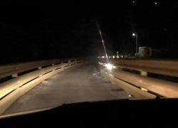VIDEO Zar samo meni smetaju ova svitla na mostu?