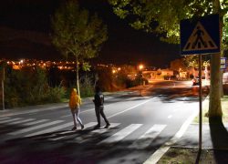 Zašto nisu vraćena svjetla na pješačkom?