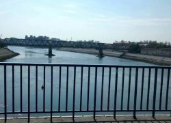 Voda uvijek nađe put da natopi zemlju…